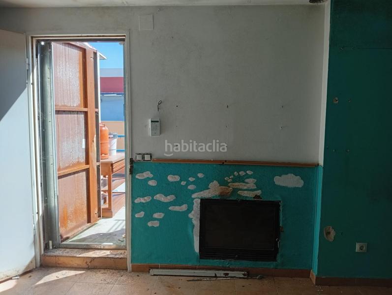 Foto 133112de-310a-4ac8-8ca7-3669c98dd00e. Piso habitación en ático en la bajadilla en Bajadilla - Fuente Nueva Algeciras Foto 133112de-310a-4ac8-8ca7-3669c98dd00e. Piso habitación en ático en la bajadilla en Bajadilla - Fuente Nueva Algeciras