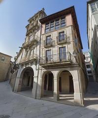 Edifici a Plaza del trigo 3. Edificio histórico en el corazón de ourense, junto a la catedral Edifici a Plaza del trigo 3. Edificio histórico en el corazón de ourense, junto a la catedral
