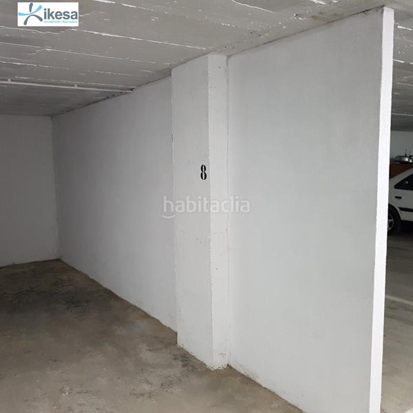Foto 3bf978d5-fd05-45e7-8132-4c2a82bb68a1. Aparcament cotxe a Albuñol Foto 3bf978d5-fd05-45e7-8132-4c2a82bb68a1. Aparcament cotxe a Albuñol