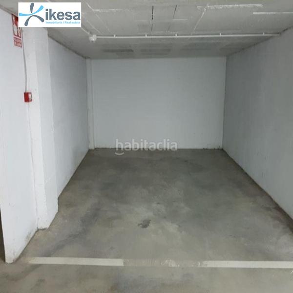 Foto d0d4b1c1-85fb-4798-9466-e409544199de. Aparcament cotxe a Albuñol Foto d0d4b1c1-85fb-4798-9466-e409544199de. Aparcament cotxe a Albuñol