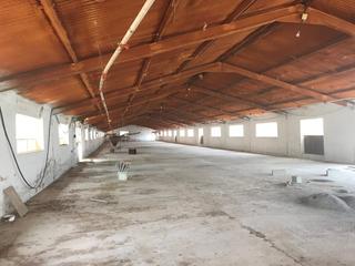 Nau industrial a Padul. Estan buscando algo peculiar ,con muchos metros edificados para Nau industrial a Padul. Estan buscando algo peculiar ,con muchos metros edificados para
