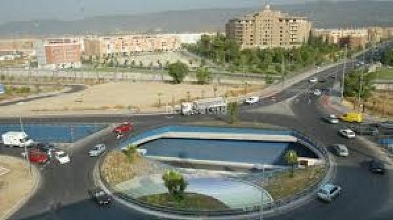 Foto f5635172-da46-42b8-8992-27ee966c8cc8. Autoparkplatz in Ciudad Jardín - Zoco Córdoba Foto f5635172-da46-42b8-8992-27ee966c8cc8. Autoparkplatz in Ciudad Jardín - Zoco Córdoba