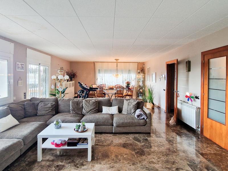 Foto 30727ea1-6232-4e9d-9078-e83c7fefaa34. Casa a de la cornisa a Urbanitzacions Mataró Foto 30727ea1-6232-4e9d-9078-e83c7fefaa34. Casa a de la cornisa a Urbanitzacions Mataró