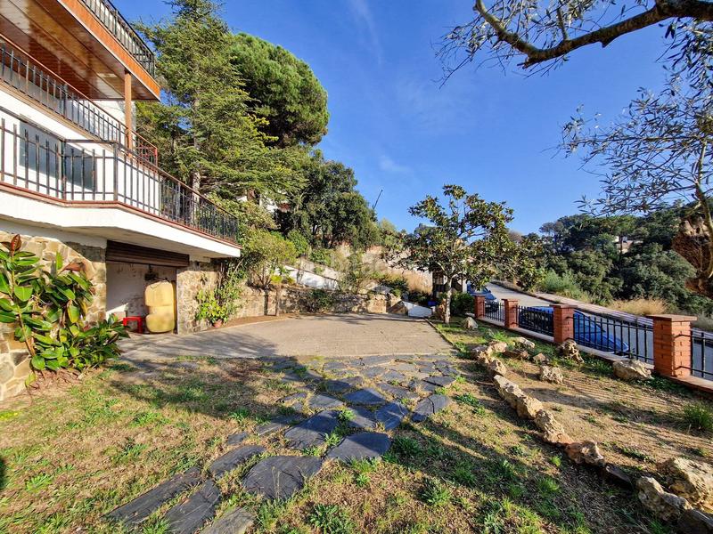 Foto 8048d606-84b0-49a3-babe-39b4e9e92d06. Casa a de la cornisa a Urbanitzacions Mataró Foto 8048d606-84b0-49a3-babe-39b4e9e92d06. Casa a de la cornisa a Urbanitzacions Mataró