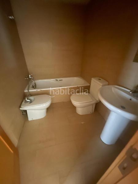 Foto 03e006d8-cfc7-4fc3-a0b6-8bec52c8db49. Pis amb aparcament a Centro Almería Foto 03e006d8-cfc7-4fc3-a0b6-8bec52c8db49. Pis amb aparcament a Centro Almería