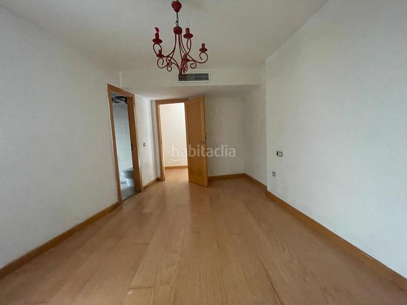 Foto 736a962b-1104-4c37-b9c6-969be95e1e46. Pis amb aparcament a Centro Almería Foto 736a962b-1104-4c37-b9c6-969be95e1e46. Pis amb aparcament a Centro Almería