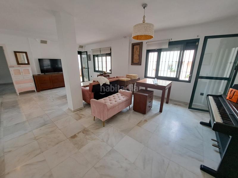 Foto 232133b6-0ad2-4285-a9c8-db83b90d4385. Rent flat with parking pool in Zona Centro Comercial Torrequebrada Benalmádena Foto 232133b6-0ad2-4285-a9c8-db83b90d4385. Rent flat with parking pool in Zona Centro Comercial Torrequebrada Benalmádena