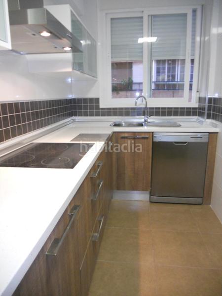 Foto f5bc9c24-2426-4f8d-b15b-1a99c5d521d3. Lloguer pis amb calefacció a Bola de Oro Granada Foto f5bc9c24-2426-4f8d-b15b-1a99c5d521d3. Lloguer pis amb calefacció a Bola de Oro Granada