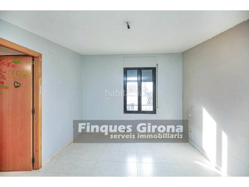 Foto ae7ca4b4-c47b-40e6-983a-092dba15ecfc. Casa adossada a Barri Vell Salt Foto ae7ca4b4-c47b-40e6-983a-092dba15ecfc. Casa adossada a Barri Vell Salt