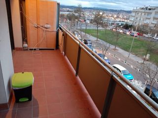 Alquiler Piso en Passeig vint i dos de juliol, 871. Piso seminuevo con pk i trastero Alquiler Piso en Passeig vint i dos de juliol, 871. Piso seminuevo con pk i trastero