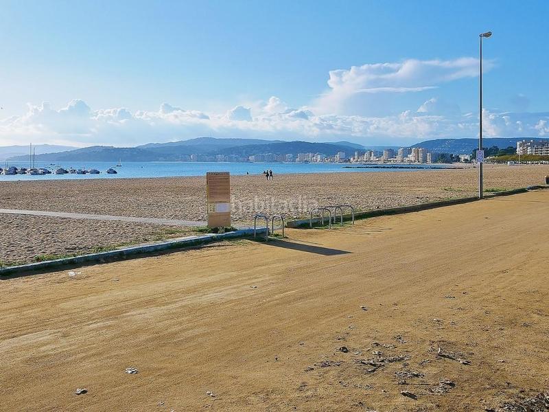 Foto cc7beea0-5671-4723-9772-99312115fa99. Dúplex amb calefacció a Platja Gran Palamós Foto cc7beea0-5671-4723-9772-99312115fa99. Dúplex amb calefacció a Platja Gran Palamós