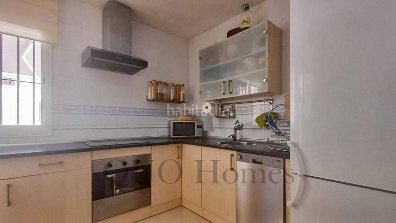 Foto 68e5f93e-f36c-4937-9f35-3a7a1e9bd824. Maison jumelée avec parking dans Caballero Bonald-S. José Obrero-Guadalcacín Jerez de la Frontera Foto 68e5f93e-f36c-4937-9f35-3a7a1e9bd824. Maison jumelée avec parking dans Caballero Bonald-S. José Obrero-Guadalcacín Jerez de la Frontera