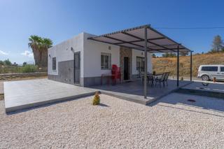 Miete Chalet in Coín. Chalet a estrenar con porche cubierto Miete Chalet in Coín. Chalet a estrenar con porche cubierto