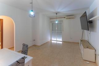 Lloguer Pis a Centro. Piso con patio en variante sur cerca de colegios, instituto y co Lloguer Pis a Centro. Piso con patio en variante sur cerca de colegios, instituto y co