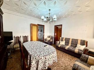 Flat Algol. Venta de bajo con patio de 25m, 3 dormitorios, 1 baño, amplia co Flat Algol. Venta de bajo con patio de 25m, 3 dormitorios, 1 baño, amplia co