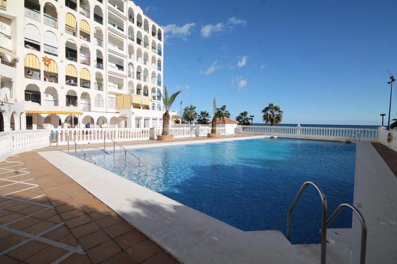 Foto d30f8c7c-b2fe-4a59-a52a-b0857f9a9622. Rent flat with heating pool in Las Gaviotas - Carvajal Fuengirola Foto d30f8c7c-b2fe-4a59-a52a-b0857f9a9622. Rent flat with heating pool in Las Gaviotas - Carvajal Fuengirola
