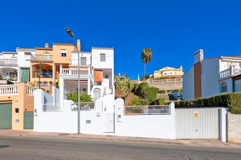 Foto 4da2f376-17f3-4756-b266-b912bd864eaf. Casa pareada ¡¡¡¡¡¡espectacular casa pareada!!!!! en Rincón de la Victoria Foto 4da2f376-17f3-4756-b266-b912bd864eaf. Casa pareada ¡¡¡¡¡¡espectacular casa pareada!!!!! en Rincón de la Victoria