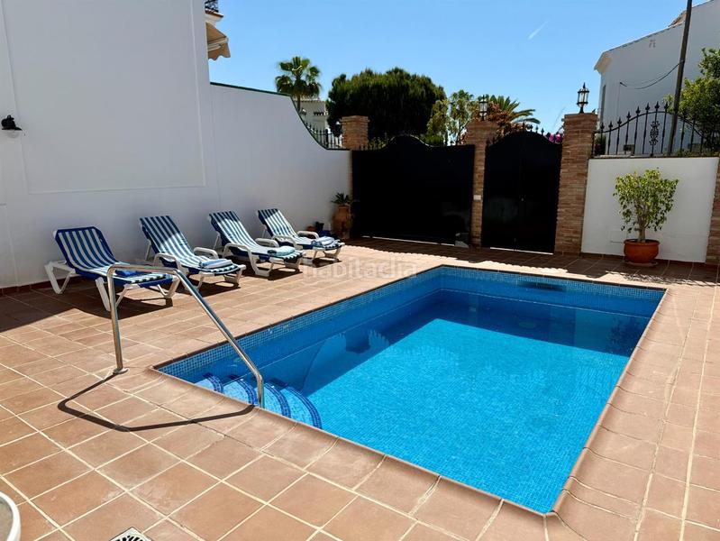Foto b2e5db31-de09-4ba5-bfbc-6d90627e4d6e. Xalet amb piscina a Capistrano Nerja Foto b2e5db31-de09-4ba5-bfbc-6d90627e4d6e. Xalet amb piscina a Capistrano Nerja
