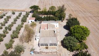 Casale in Lebrija. Casa de campo en venta en crta. los tollos, 5 dormitorios. Casale in Lebrija. Casa de campo en venta en crta. los tollos, 5 dormitorios.