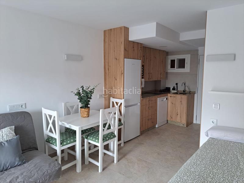Foto 0de220c9-6399-48f0-a6ac-9f3f92fc0cd5. Alquiler estudio moderno estudio en alquiler con vistas al mar en Benalmádena Foto 0de220c9-6399-48f0-a6ac-9f3f92fc0cd5. Alquiler estudio moderno estudio en alquiler con vistas al mar en Benalmádena