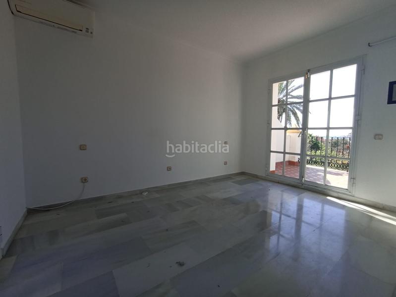 Foto 16b9cef6-8094-4d29-8a03-c47664fe5e91. Reihenhaus mit parking pool in La Concha - Resina Golf Estepona Foto 16b9cef6-8094-4d29-8a03-c47664fe5e91. Reihenhaus mit parking pool in La Concha - Resina Golf Estepona