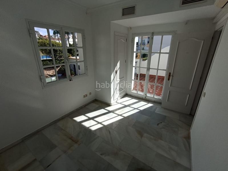 Foto 1b2f6db1-8feb-4c09-ac88-77a4bdbb07f8. Reihenhaus mit parking pool in La Concha - Resina Golf Estepona Foto 1b2f6db1-8feb-4c09-ac88-77a4bdbb07f8. Reihenhaus mit parking pool in La Concha - Resina Golf Estepona