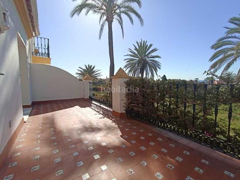 Foto 2ac4ca86-c2ac-4587-a4c3-83f0f21a721e. Reihenhaus mit parking pool in La Concha - Resina Golf Estepona Foto 2ac4ca86-c2ac-4587-a4c3-83f0f21a721e. Reihenhaus mit parking pool in La Concha - Resina Golf Estepona