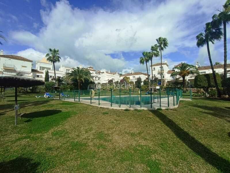 Foto 5593d696-566e-4dfe-814a-988b0fd69d70. Reihenhaus mit parking pool in La Concha - Resina Golf Estepona Foto 5593d696-566e-4dfe-814a-988b0fd69d70. Reihenhaus mit parking pool in La Concha - Resina Golf Estepona