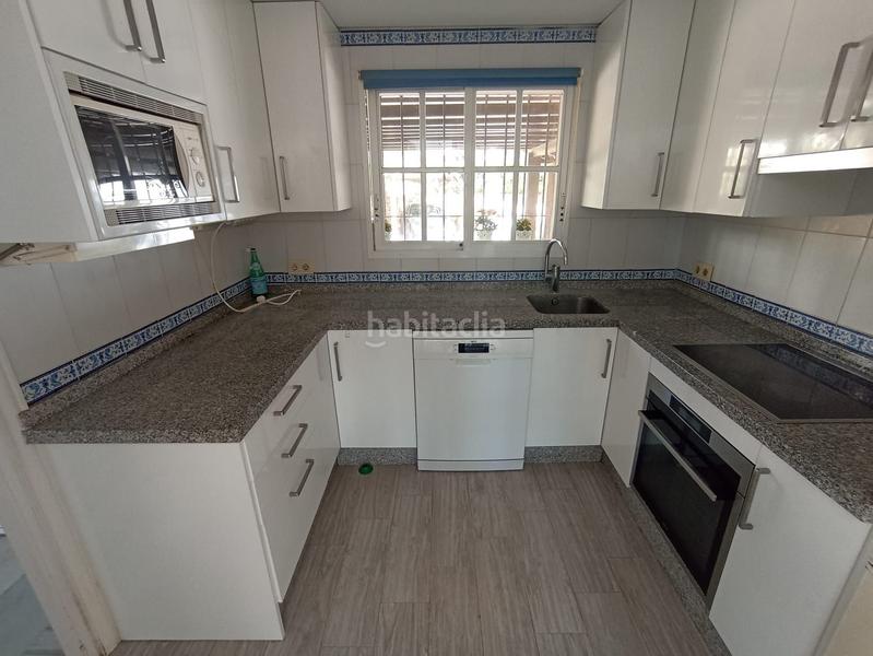 Foto 76eda2bf-ff2e-45dc-965b-62cb5ff82cd9. Reihenhaus mit parking pool in La Concha - Resina Golf Estepona Foto 76eda2bf-ff2e-45dc-965b-62cb5ff82cd9. Reihenhaus mit parking pool in La Concha - Resina Golf Estepona