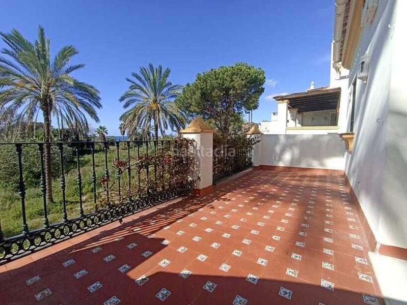 Foto b8505218-8c4a-4544-b52e-277ca1ac4805. Reihenhaus mit parking pool in La Concha - Resina Golf Estepona Foto b8505218-8c4a-4544-b52e-277ca1ac4805. Reihenhaus mit parking pool in La Concha - Resina Golf Estepona