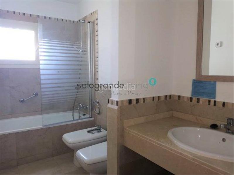 Foto 419eef1c-8ad8-45e1-a927-b44179c08935. Apartament amb calefacció piscina a Chullera Manilva Foto 419eef1c-8ad8-45e1-a927-b44179c08935. Apartament amb calefacció piscina a Chullera Manilva