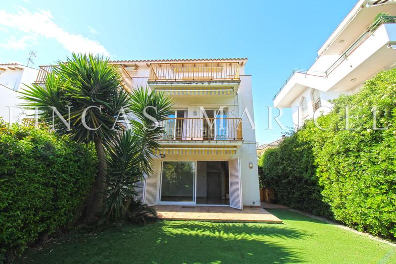 Foto 6c5d4ee4-b69a-49f2-b696-b46a3c810b46. Casa adossada amb calefacció a Can Girona - Terramar - Vinyet Sitges Foto 6c5d4ee4-b69a-49f2-b696-b46a3c810b46. Casa adossada amb calefacció a Can Girona - Terramar - Vinyet Sitges