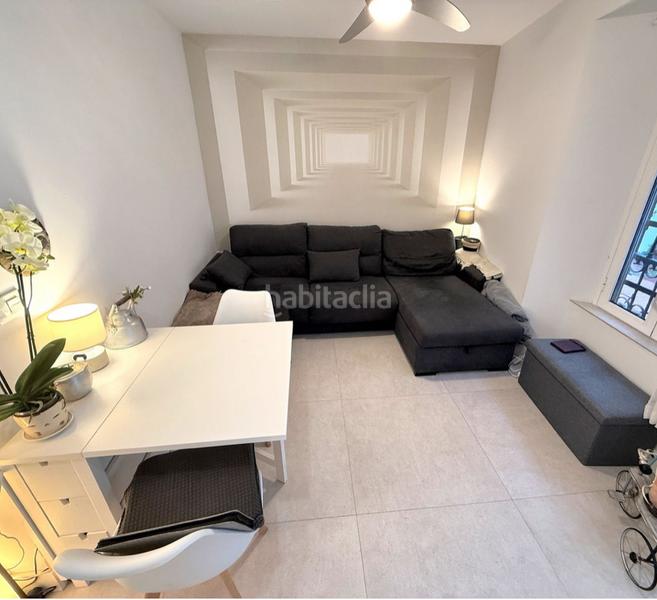 Foto 41c32ef5-b734-45ab-ae0b-6b143dde7bb6. Pis amb xemeneia a Centro Estepona Foto 41c32ef5-b734-45ab-ae0b-6b143dde7bb6. Pis amb xemeneia a Centro Estepona