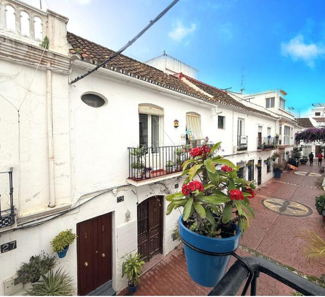 Foto c335c4de-5462-4b66-9af5-ed1e568842fb. Pis amb xemeneia a Centro Estepona Foto c335c4de-5462-4b66-9af5-ed1e568842fb. Pis amb xemeneia a Centro Estepona