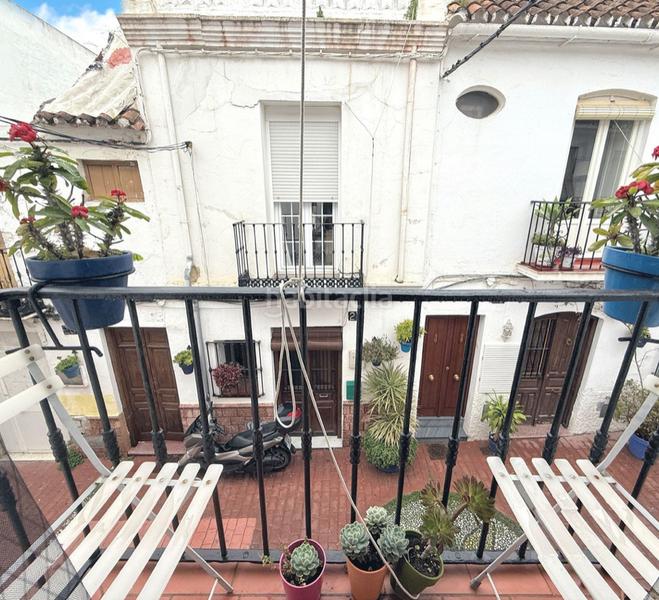 Foto cdf5453c-e3f7-4f49-9fff-e2b0dbd87b45. Pis amb xemeneia a Centro Estepona Foto cdf5453c-e3f7-4f49-9fff-e2b0dbd87b45. Pis amb xemeneia a Centro Estepona