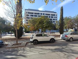 Lloguer Local Comercial a Rosaleda - Juventud. Amplio local comercial en zona sanders Lloguer Local Comercial a Rosaleda - Juventud. Amplio local comercial en zona sanders