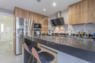 Casa adossada  Calle jose de larra. Casa totalmente reformada con 3 dormitorios, patio y placas foto Casa adossada  Calle jose de larra. Casa totalmente reformada con 3 dormitorios, patio y placas foto