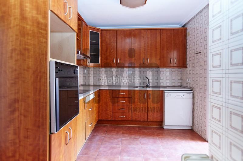 Foto 46455fb9-0fe9-43c1-a6e6-e4d45c8ddd33. Pis amb calefacció a Peñamefecit - Avda Barcelona Jaén Foto 46455fb9-0fe9-43c1-a6e6-e4d45c8ddd33. Pis amb calefacció a Peñamefecit - Avda Barcelona Jaén