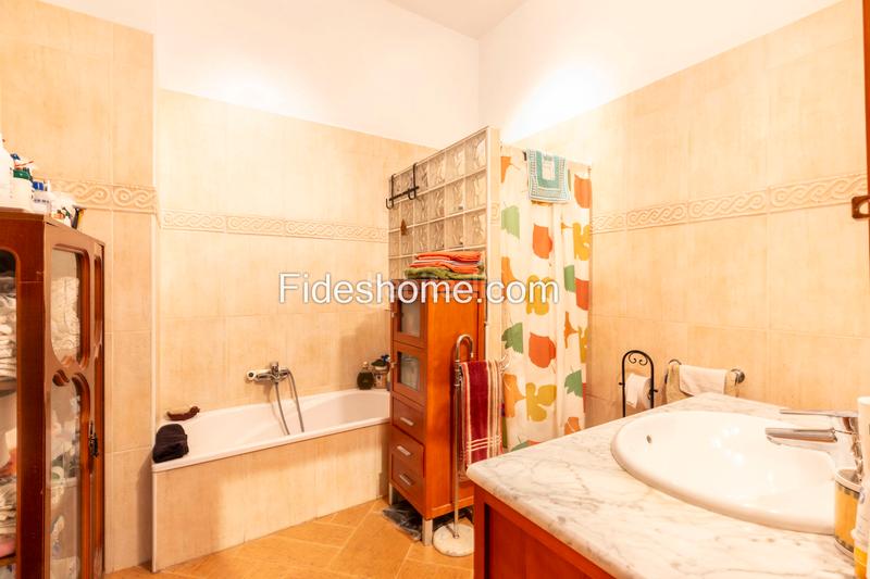 Foto b09cd4ec-a5f0-4784-a3f4-a86c8e3f485d. Casa a calle moraleda 17 a Pinar (El) Foto b09cd4ec-a5f0-4784-a3f4-a86c8e3f485d. Casa a calle moraleda 17 a Pinar (El)