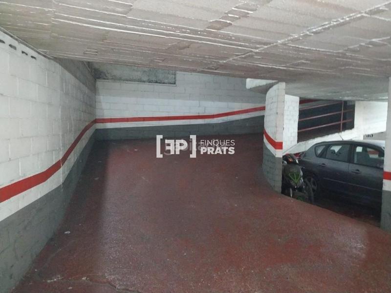 Foto 490e78e5-4f46-449a-b2b8-197192826cce. Alquiler parking coche plaza garaje en alquiler para motocicletas en zona rectorat en Lleida Foto 490e78e5-4f46-449a-b2b8-197192826cce. Alquiler parking coche plaza garaje en alquiler para motocicletas en zona rectorat en Lleida