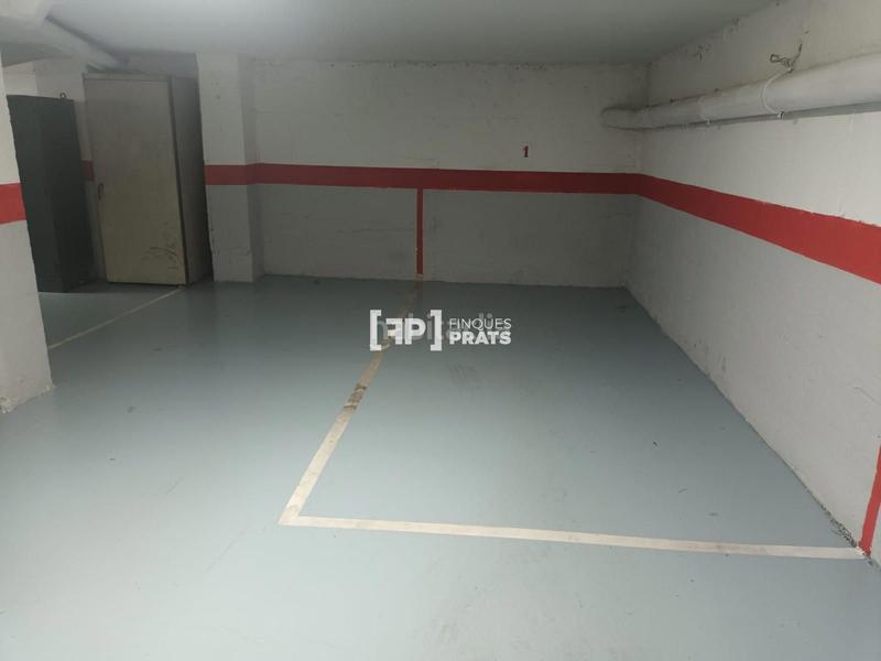 Foto c891140e-48de-43fe-a0b0-2d2ad04a389e. Alquiler parking coche plaza de aparcamiento para coche pequeño en zona alta en Lleida Foto c891140e-48de-43fe-a0b0-2d2ad04a389e. Alquiler parking coche plaza de aparcamiento para coche pequeño en zona alta en Lleida