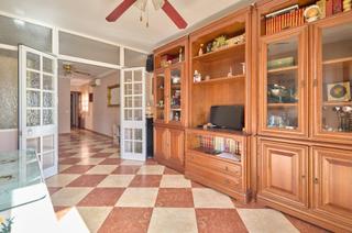 Pis a Madre de Dios. Piso en centro zona cruz vieja cuatro dormitorio dos baños. Pis a Madre de Dios. Piso en centro zona cruz vieja cuatro dormitorio dos baños.