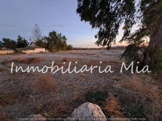 Casa a Puerto Lumbreras. Se vende finca con vivienda a reformar Casa a Puerto Lumbreras. Se vende finca con vivienda a reformar