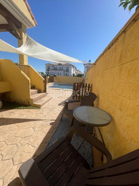 Foto c2f368c3-e63a-4428-a069-3fb2da949a4f. Casa aparellada amb xemeneia aparcament piscina a Alhaurín de la Torre Foto c2f368c3-e63a-4428-a069-3fb2da949a4f. Casa aparellada amb xemeneia aparcament piscina a Alhaurín de la Torre