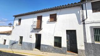 Casa en Avenida españa 25. Casa de pueblo con patio en jabugo Casa en Avenida españa 25. Casa de pueblo con patio en jabugo