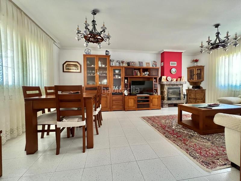 Foto 3e8e538a-f97b-4bff-aada-9b52235ec174. House with heating pool in Colmenar del Arroyo Foto 3e8e538a-f97b-4bff-aada-9b52235ec174. House with heating pool in Colmenar del Arroyo