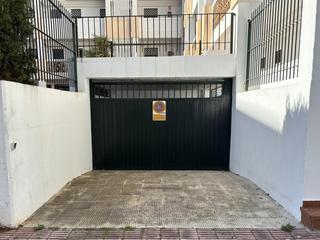 Aparcament cotxe a El Portil Aparcament cotxe a El Portil