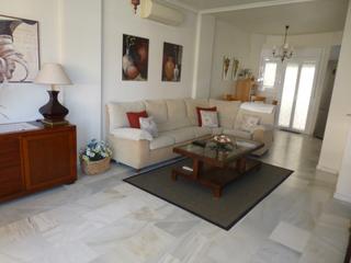 Casa adossada a Avenida reina sofía 7. Adosado en venta en costa ballena, rota. paraíso vip playa golf. Casa adossada a Avenida reina sofía 7. Adosado en venta en costa ballena, rota. paraíso vip playa golf.