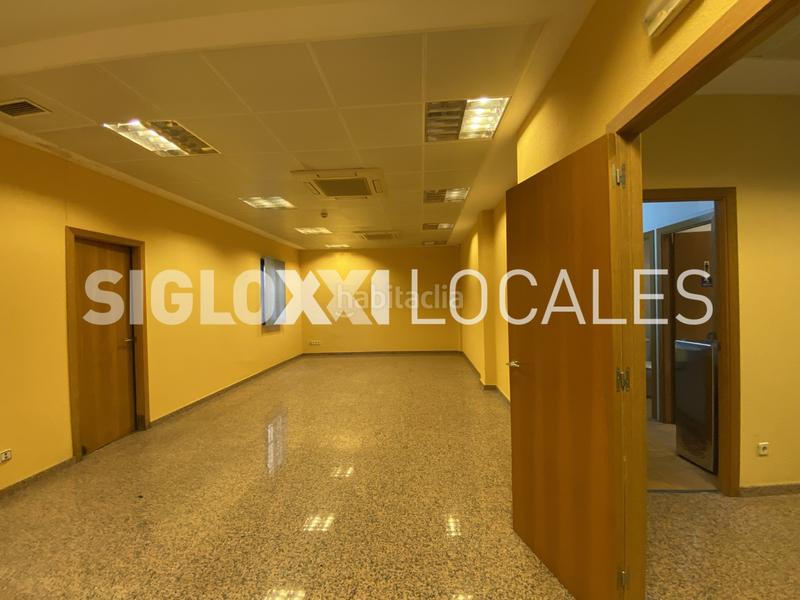 Foto 8b2ab3f3-4de8-46aa-b5da-164df74f6023. Local comercial a Centre Cornellà de Llobregat Foto 8b2ab3f3-4de8-46aa-b5da-164df74f6023. Local comercial a Centre Cornellà de Llobregat