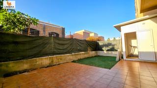 Apartament a Pedro miguel gonzalez quijano 7. Moderno piso en planta baja 2hab 1 hab. anexa piscinas patio Apartament a Pedro miguel gonzalez quijano 7. Moderno piso en planta baja 2hab 1 hab. anexa piscinas patio